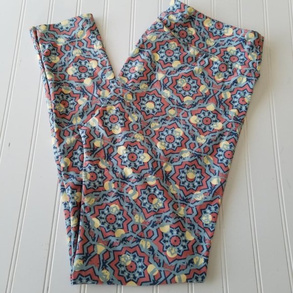 LuLaRoe Pants - LuLaRoe Buttery Soft Leggings